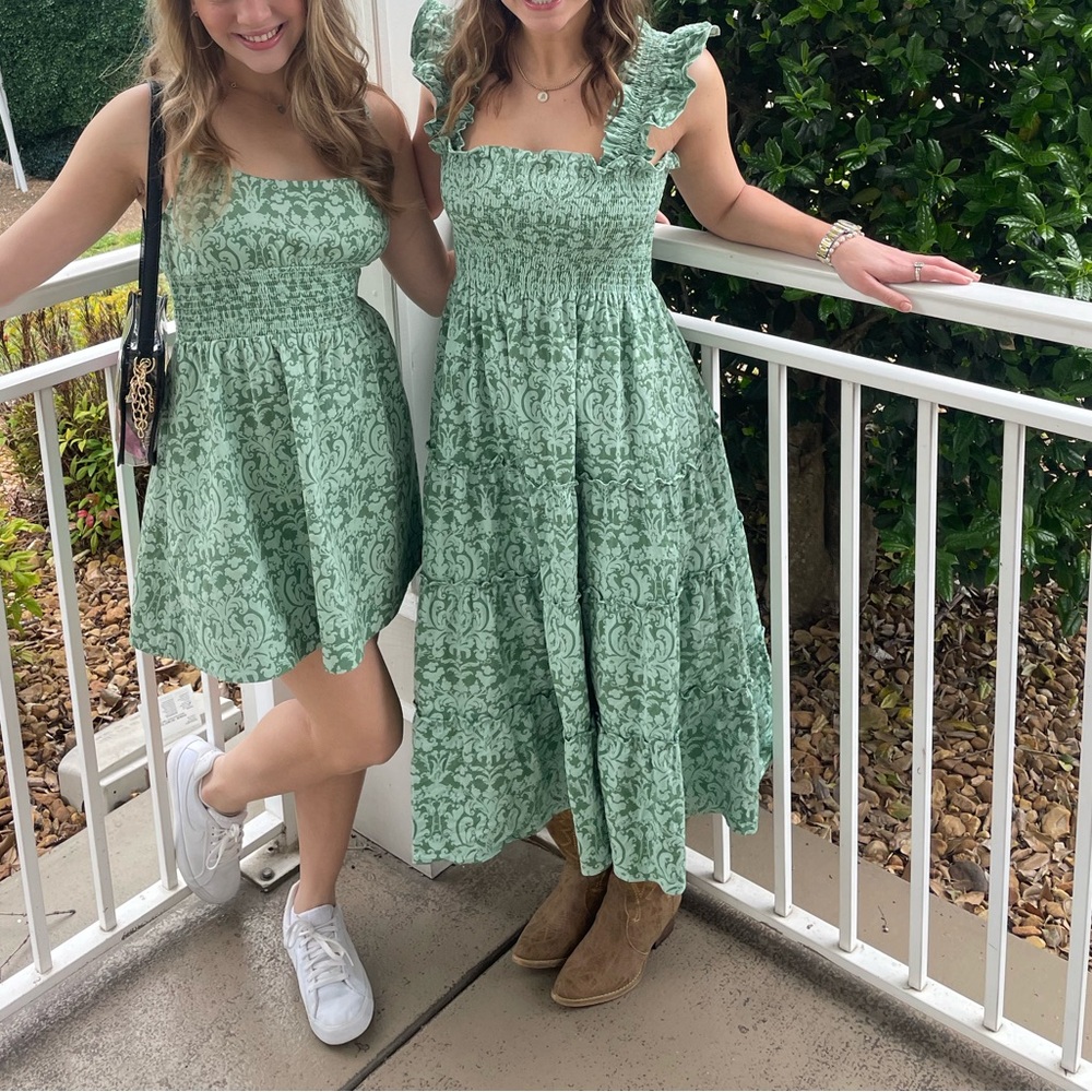 Elegant Green Floral Midi Dress